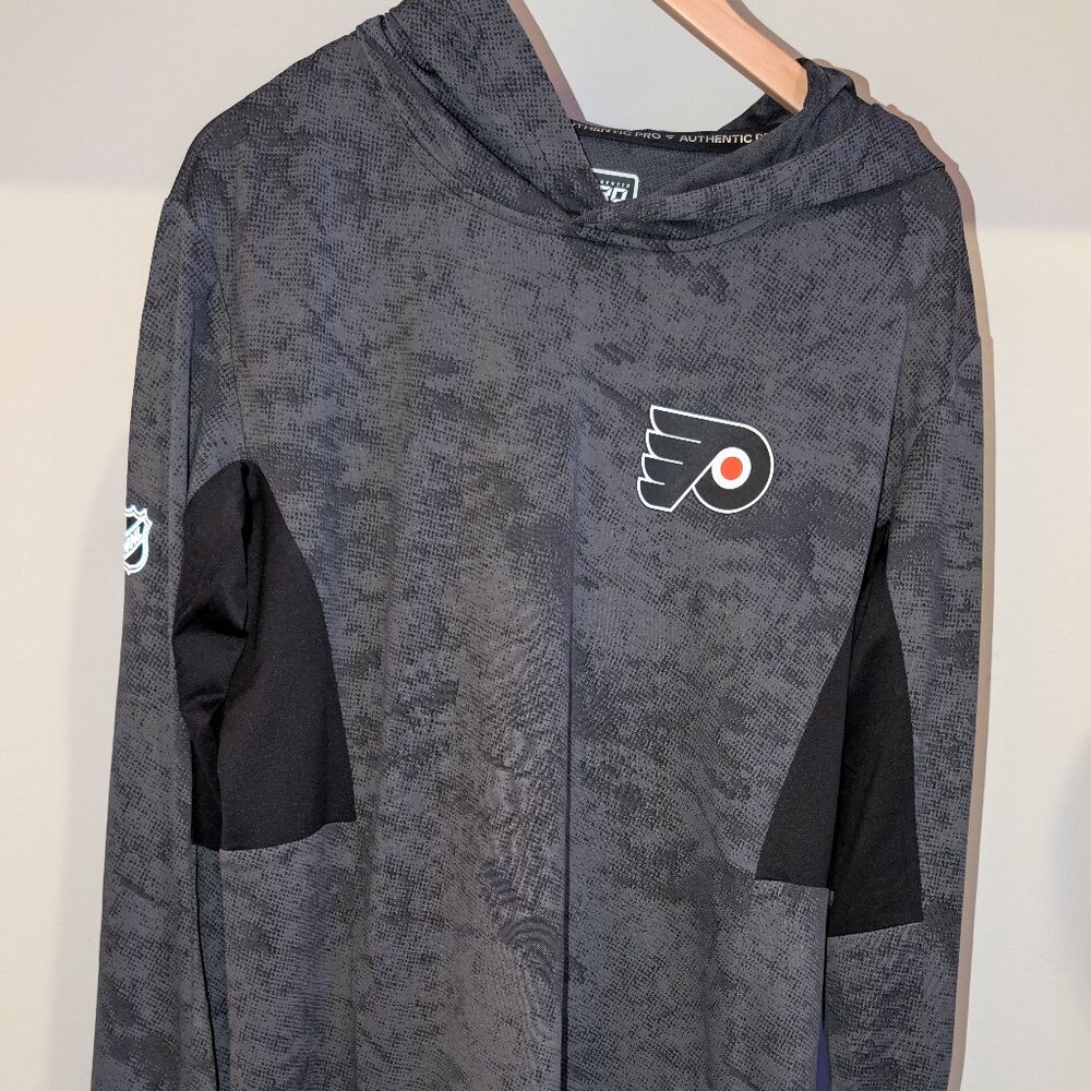 NWT Philadelphia Flyers Fanatics Authentic Pro Rink Camo Hoodie – Men’s Medium